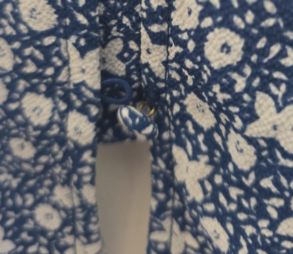 Lauren Ralph Lauren Blue Floral Ruffle Crepe Blouse Women's Size Large - Picture 7 of 11